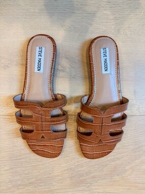 Steve Madden Tan Croc-Embossed Slide Mules